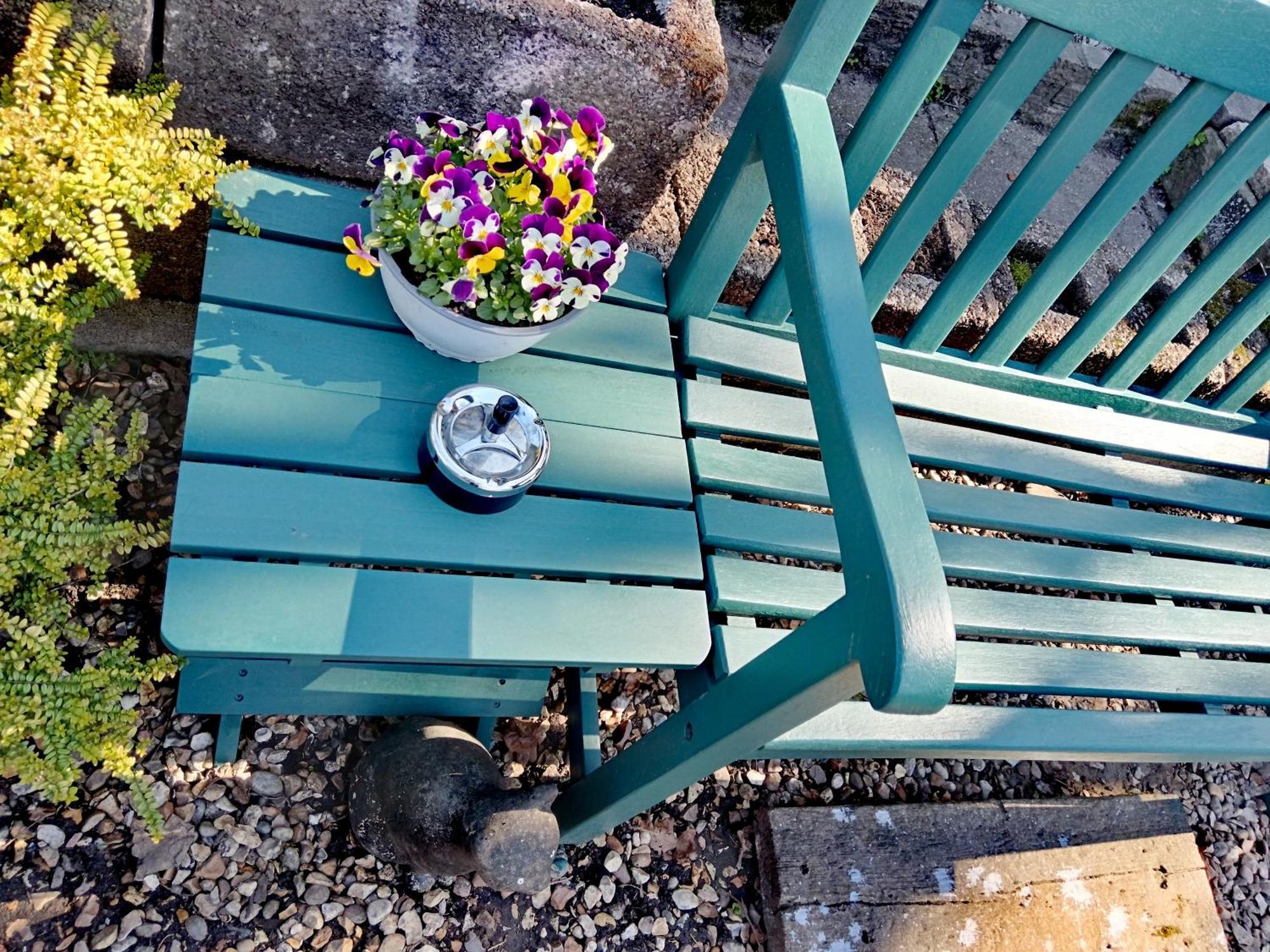 Independent 2-Bedrooms Garden Guesthouse, Sleep 4, Only 1 Booking At Time, Free Parking, Wi-Fi, Private Entrance, Heating & Air-Conditioning Guest house Derby
